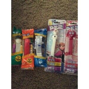 5 New Pez Dispensers B37